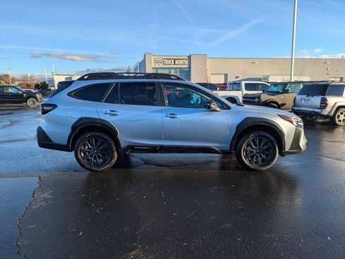 Used 2024 Subaru Outback Onyx Edition image 2