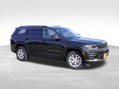Certified 2022 Jeep Grand Cherokee L Limited w/ Luxury Tech Group II AWD/4WD image 2
