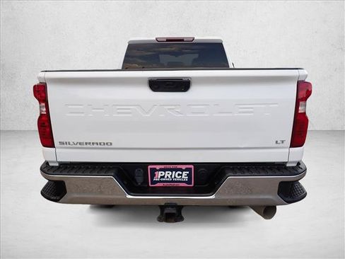 Used 2023 Chevrolet Silverado 2500 LT w/ Convenience Package AWD/4WD image 3