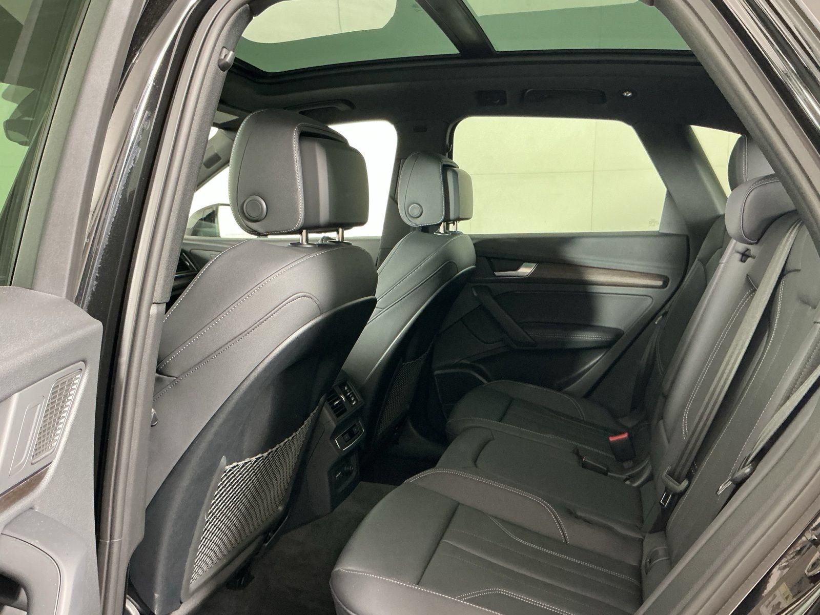 Used 2025 Audi Q5 e Premium Plus w/ Premium Plus Package AWD/4WD image 15