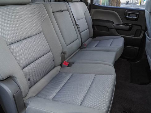 Used 2018 Chevrolet Silverado 1500 Custom w/ Custom Convenience Package image 20