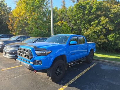 Used 2021 Toyota Tacoma SR5 w/ Blackout Package (TMS)