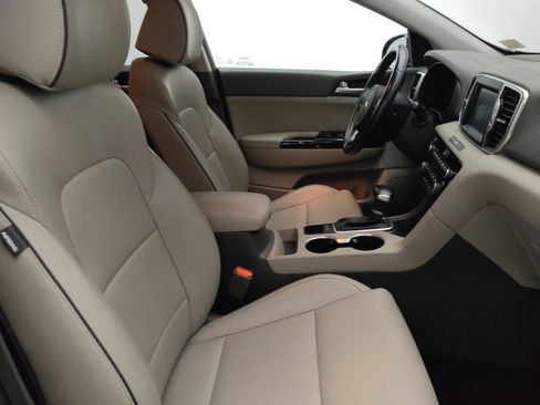 Used 2019 Kia Sportage EX FWD image 21