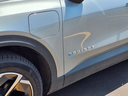 New 2026 Chevrolet Equinox EV LT AWD/4WD image 22
