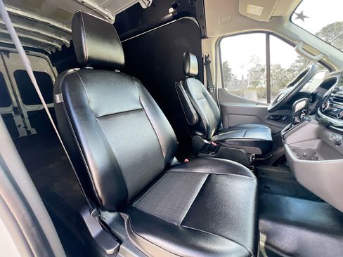 Used 2024 Ford Transit 250 148 High Roof Extended w/ Load Area Protection Package RWD image 30