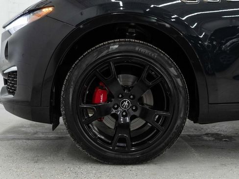 Used 2022 Maserati Levante GT image 31