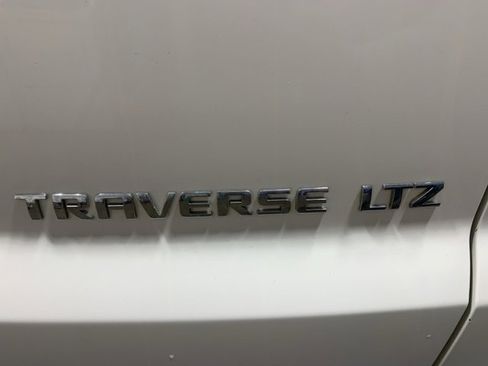 Used 2011 Chevrolet Traverse LTZ image 33
