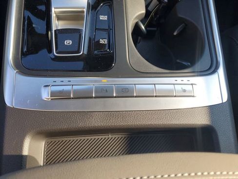 New 2026 Kia Carnival EX image 21