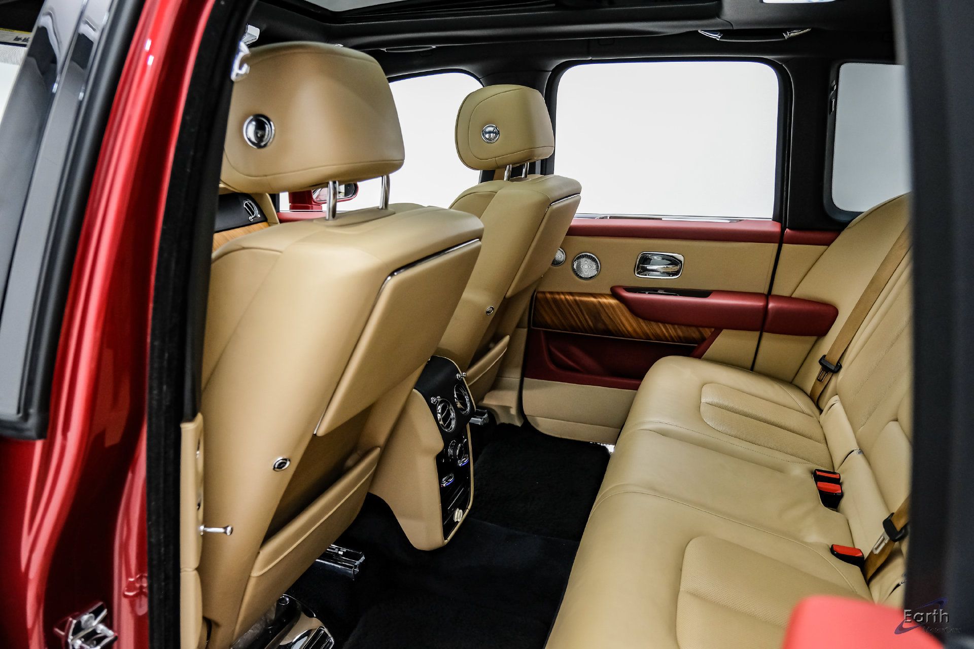 Used 2019 Rolls-Royce Cullinan AWD/4WD image 94
