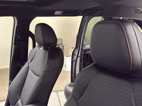 New 2026 Toyota Sienna XSE image 13