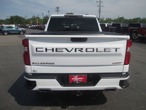 Used 2021 Chevrolet Silverado 1500 RST AWD/4WD image 6