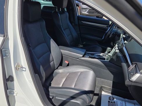 Used 2018 Honda Accord Sport image 15