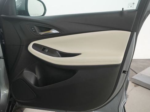 Used 2023 Buick Encore GX Essence w/ Advanced Technology Package image 12