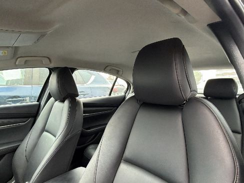 Used 2025 MAZDA MAZDA3 s FWD image 18