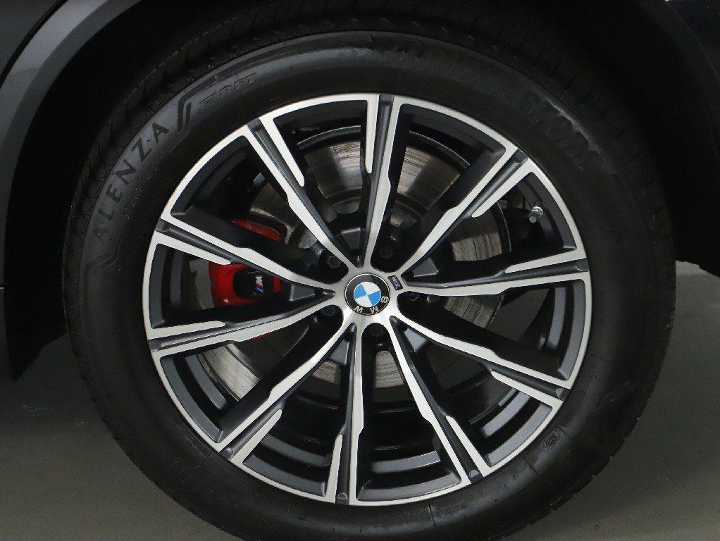 Used 2024 BMW X5 xDrive40i w/ M Sport Package AWD/4WD image 40
