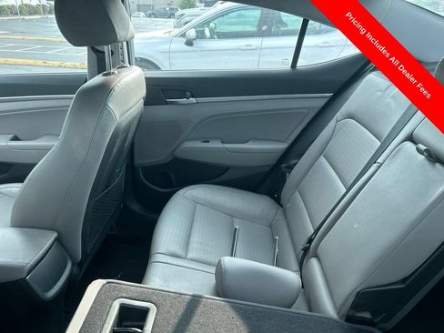 Used 2019 Hyundai Elantra Limited FWD image 8