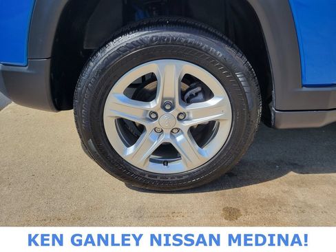 Used 2023 Jeep Compass Sport w/ Mopar Graphics Package AWD/4WD image 21
