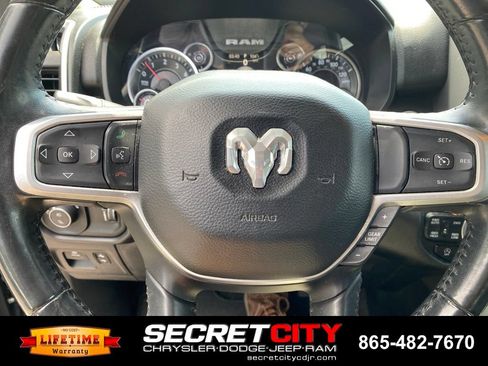 Used 2020 RAM 1500 Big Horn AWD/4WD image 17