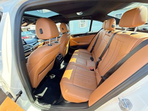 Used 2017 BMW 530i xDrive image 24