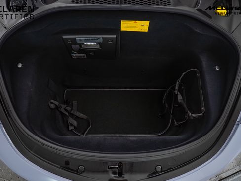 Used 2024 McLaren Artura image 12