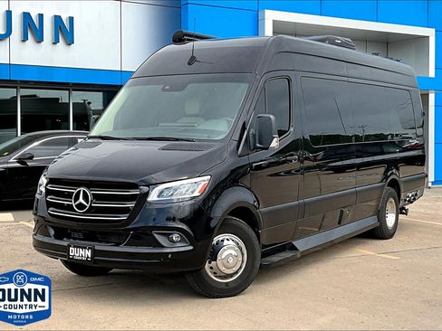 Used 2021 Mercedes-Benz Sprinter 3500 image 1