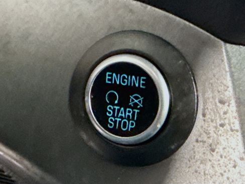 Used 2019 Ford Escape SE image 21