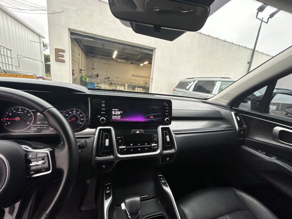 Used 2022 Kia Sorento S FWD image 14