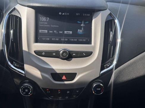 Certified 2017 Chevrolet Cruze LS FWD image 18