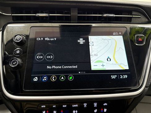 Used 2023 Chevrolet Bolt EUV Premier w/ Sun & Sound Package image 29