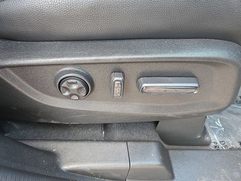 Used 2025 Honda Odyssey EX-L image 13