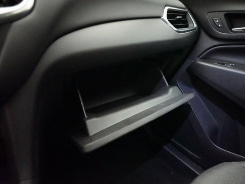 Certified 2021 Chevrolet Equinox LT image 30