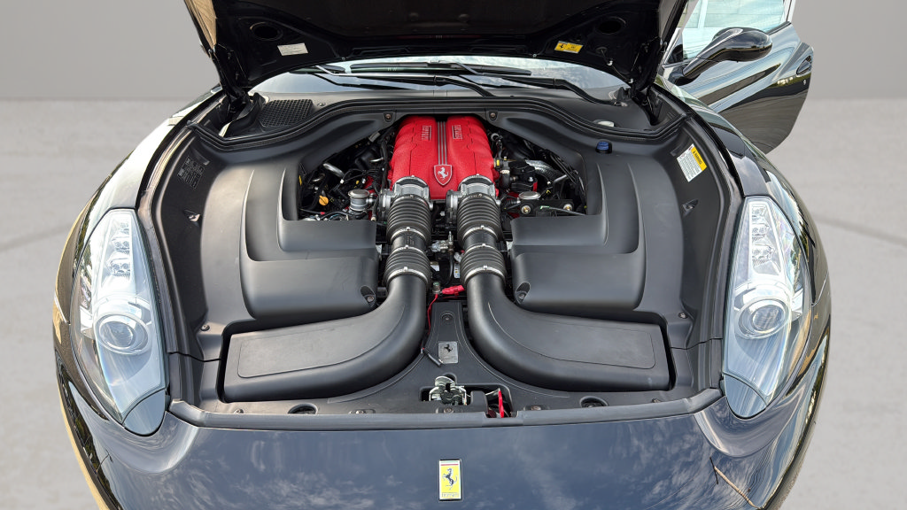 Used 2012 Ferrari California RWD image 55