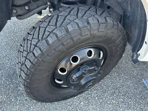 Used 2024 RAM 3500 Limited w/ Night Edition image 18