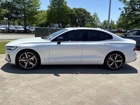 Used 2024 Volvo S60 B5 Plus w/ Climate Package AWD/4WD image 10