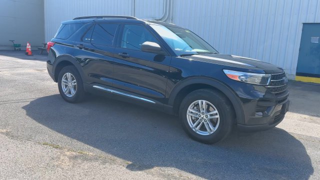 Used 2022 Ford Explorer XLT w/ Class IV Trailer Tow Package AWD/4WD image 3