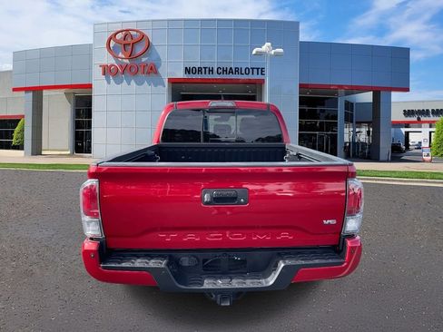 Used 2021 Toyota Tacoma TRD Sport image 9