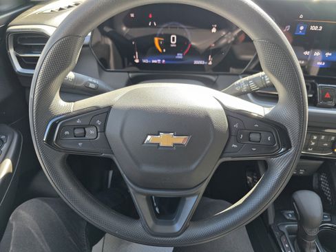 Used 2025 Chevrolet TrailBlazer LT image 15