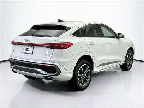 Used 2025 Audi Q5 Premium Plus w/ Premium Plus AWD/4WD image 6