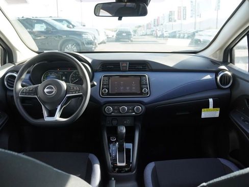 New 2025 Nissan Versa SV image 18
