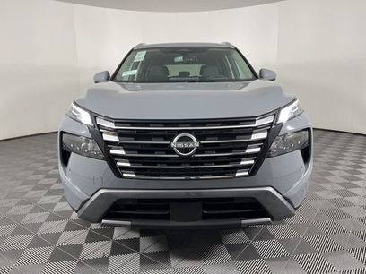 New 2025 Nissan Rogue SL w/ Tech Package