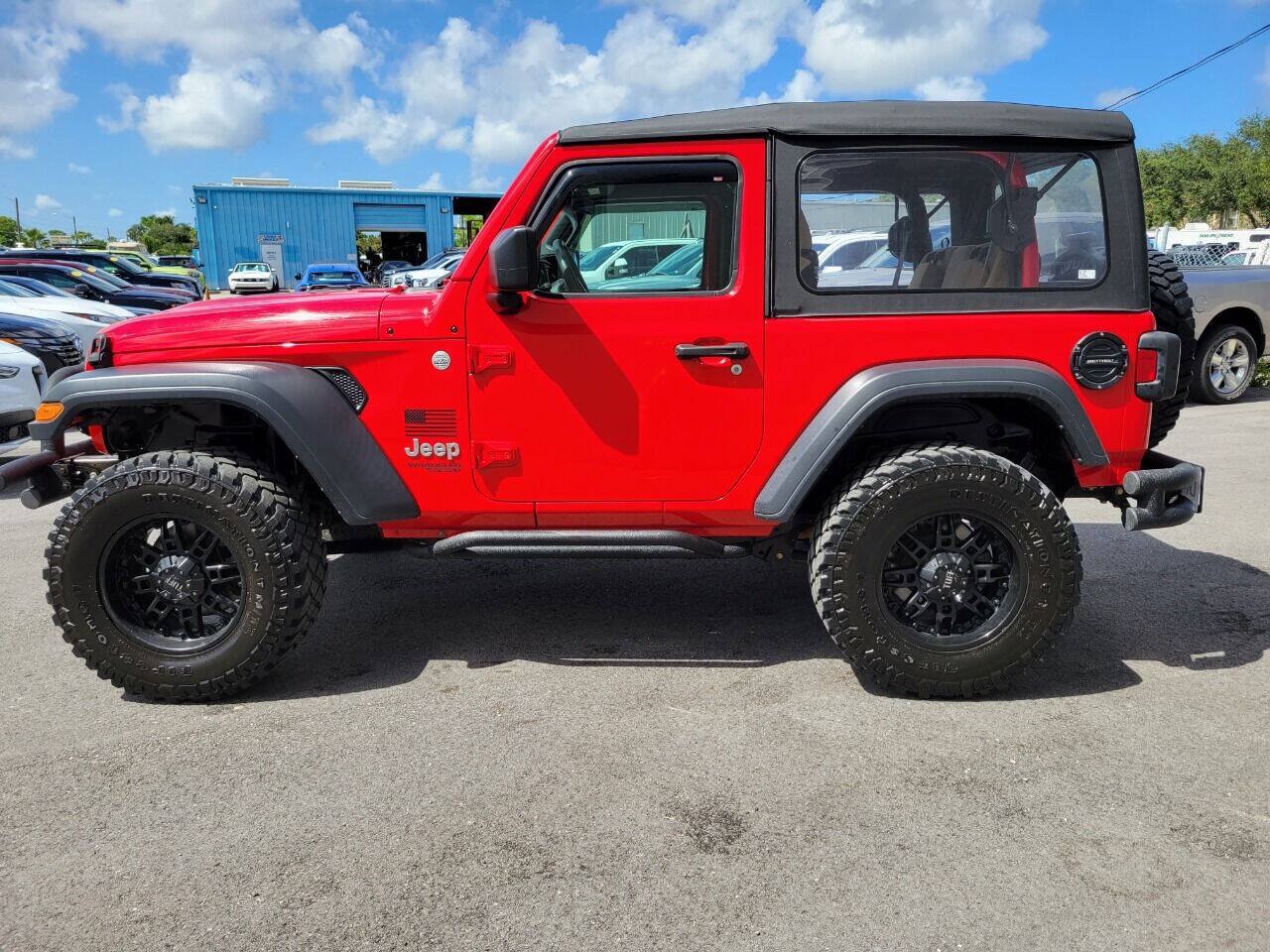 Used 2018 Jeep Wrangler Sport AWD/4WD image 4