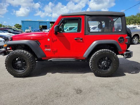 Used 2018 Jeep Wrangler Sport AWD/4WD image 4
