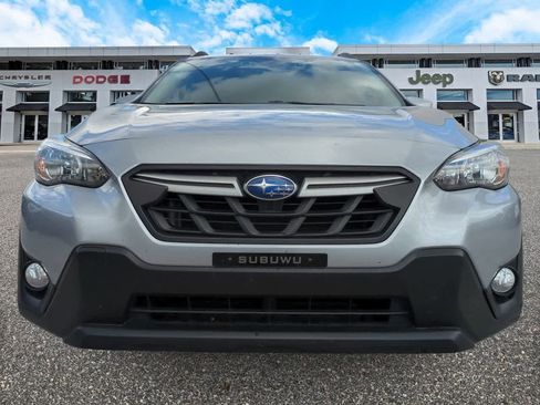 Used 2021 Subaru Crosstrek 2.0i Premium w/ Moonroof Package image 3