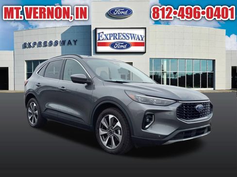 Used 2023 Ford Escape Platinum AWD/4WD image 5