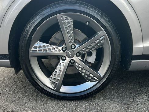 Used 2022 Genesis GV70 2.5T w/ Sport Prestige Package image 9