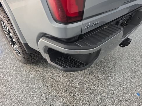 Used 2024 GMC Sierra 2500 Denali Ultimate w/ Max Trailering Package image 30