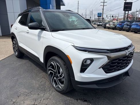 New 2026 Chevrolet TrailBlazer RS w/ Convenience Package AWD/4WD image 6
