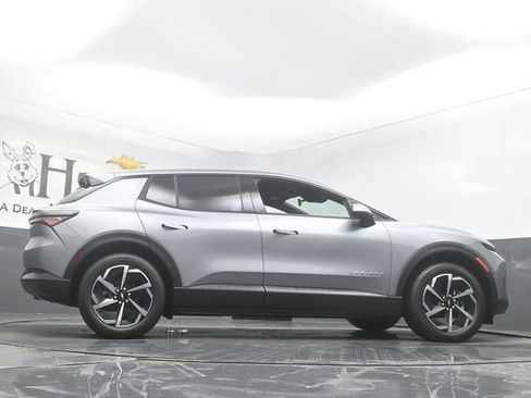 New 2026 Chevrolet Equinox EV LT w/ Comfort Package image 31