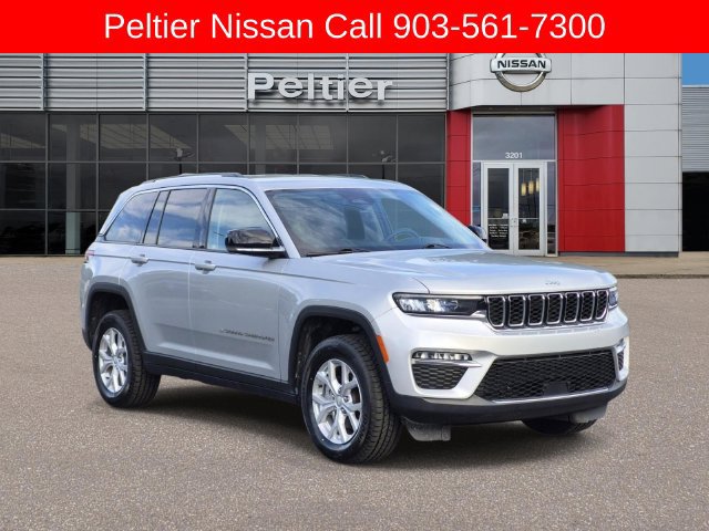 Used 2023 Jeep Grand Cherokee Limited RWD image 1