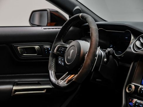 Used 2021 Ford Mustang Shelby GT500 w/ Technology Package image 58